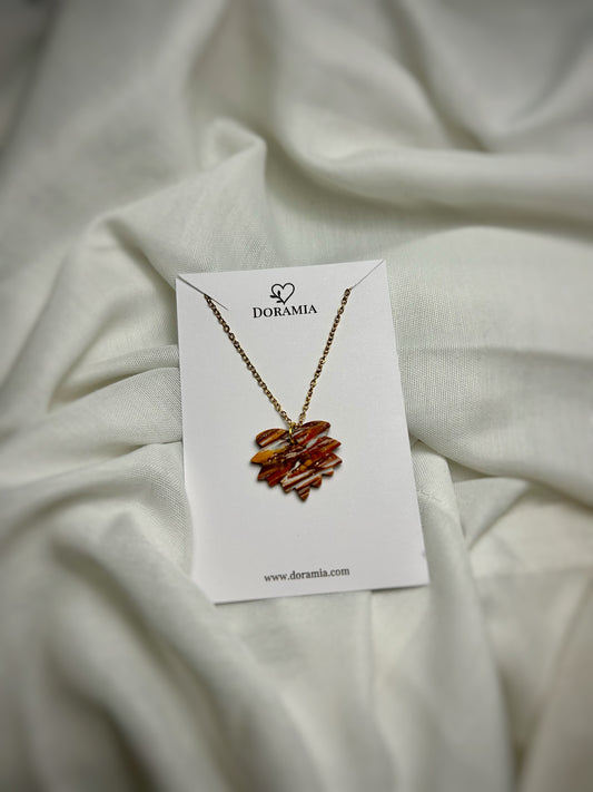 Colier frunză toamnă din lut polimeric lucrat manual