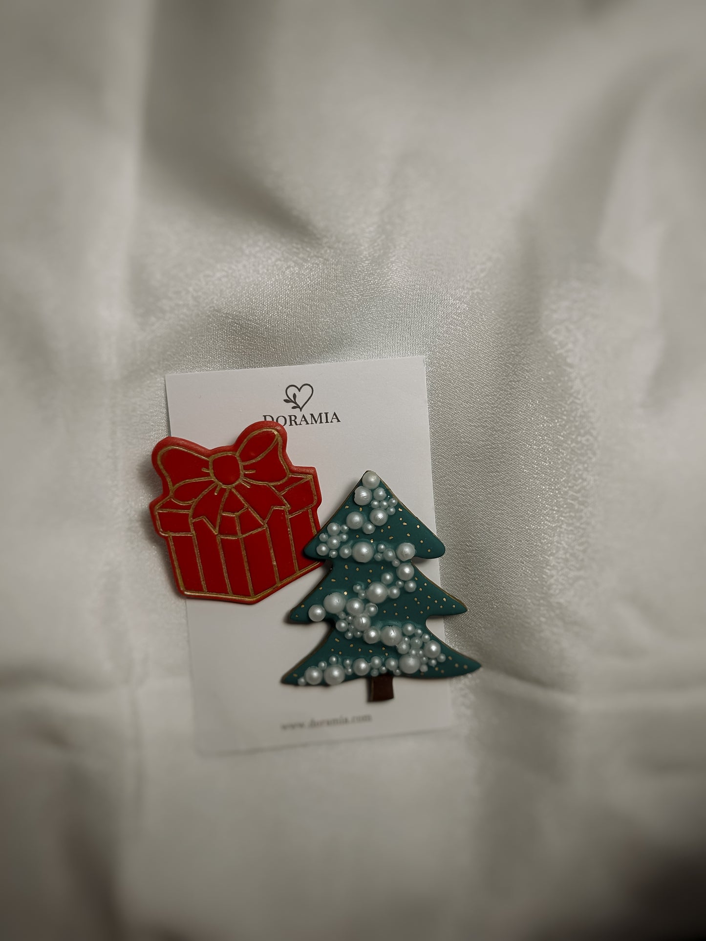 Set broșe Craciun din lut polimeric lucrate manual